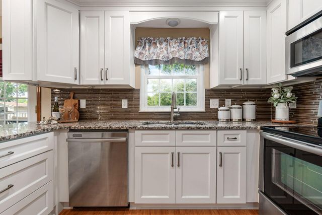 2070 Shirlene Drive, Grove City, OH 43123