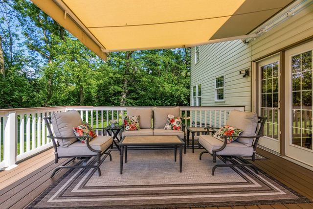 2070 Shirlene Drive, Grove City, OH 43123