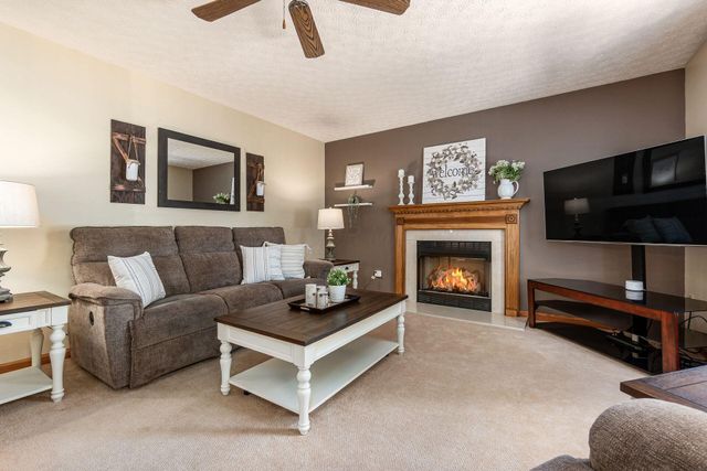 2070 Shirlene Drive, Grove City, OH 43123