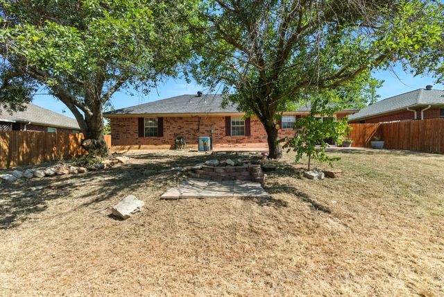 1221 Elmira Street, Weatherford, TX 76086