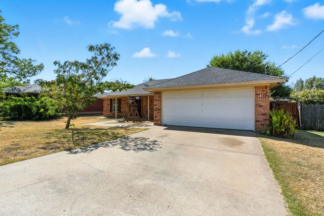 1221 Elmira Street, Weatherford, TX 76086