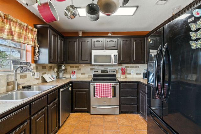 1221 Elmira Street, Weatherford, TX 76086