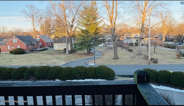 188 Saint Matthews Ave 3, Louisville, KY 40207