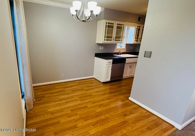 188 Saint Matthews Ave 3, Louisville, KY 40207