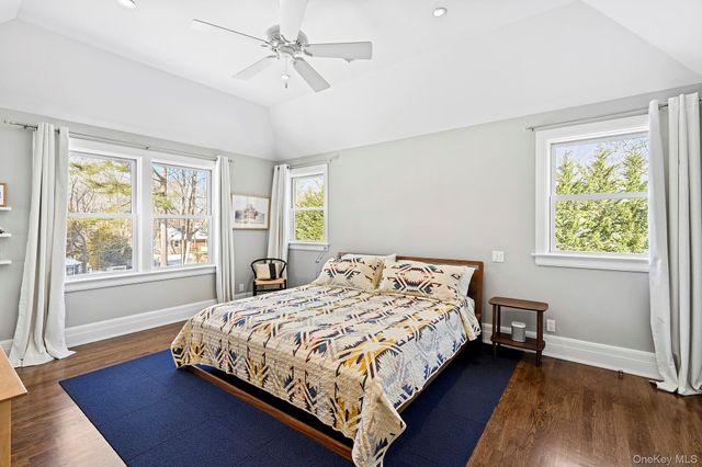 134A Montauk Highway, Westhampton, NY 11977