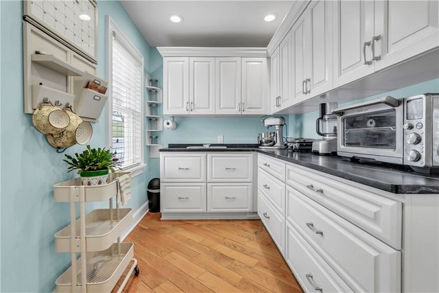 29 Foxboro Lane, Perinton, NY 14450