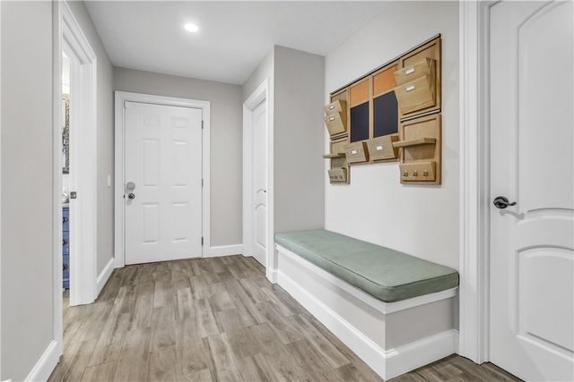 29 Foxboro Lane, Perinton, NY 14450