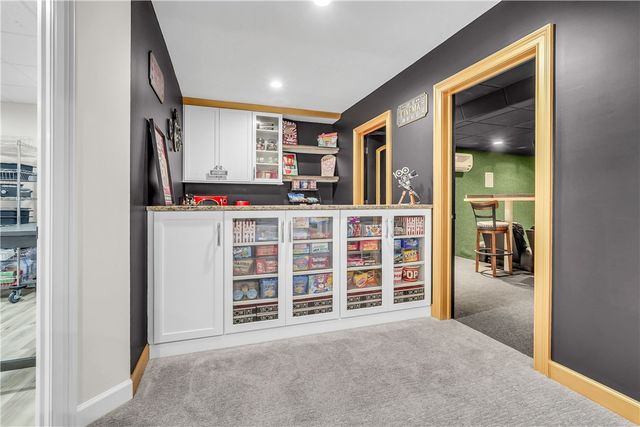 29 Foxboro Lane, Perinton, NY 14450