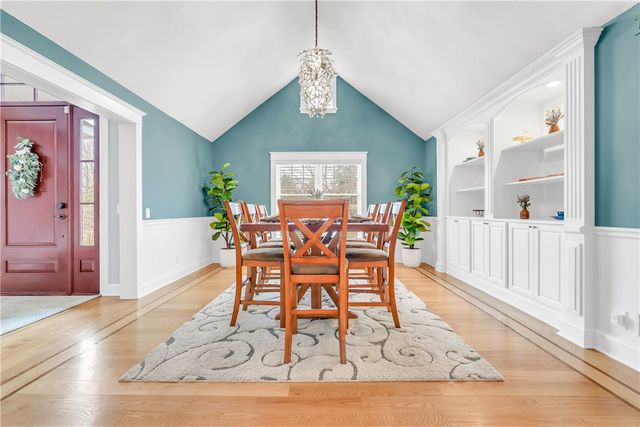 29 Foxboro Lane, Perinton, NY 14450