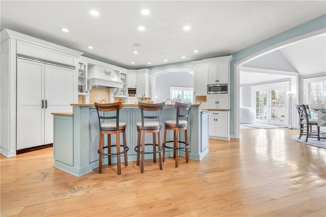 29 Foxboro Lane, Perinton, NY 14450