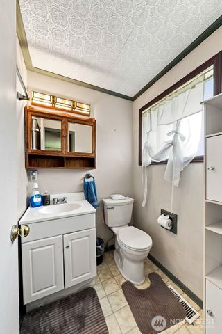1111 Pierce Avenue NE, Renton, WA 98056