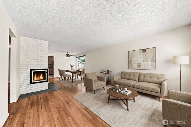 1111 Pierce Avenue NE, Renton, WA 98056