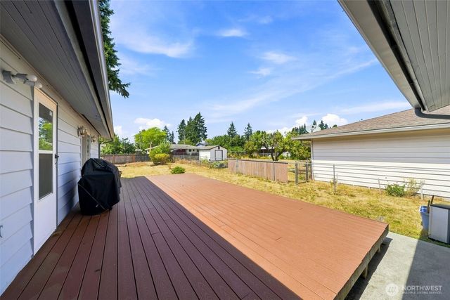 1111 Pierce Avenue NE, Renton, WA 98056