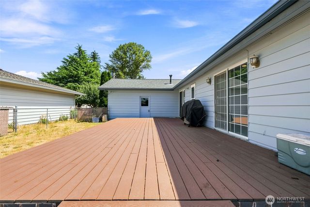 1111 Pierce Avenue NE, Renton, WA 98056