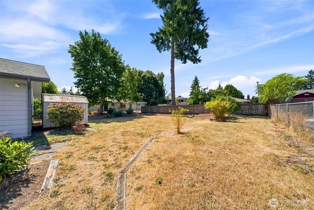 1111 Pierce Avenue NE, Renton, WA 98056