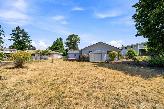 1111 Pierce Avenue NE, Renton, WA 98056