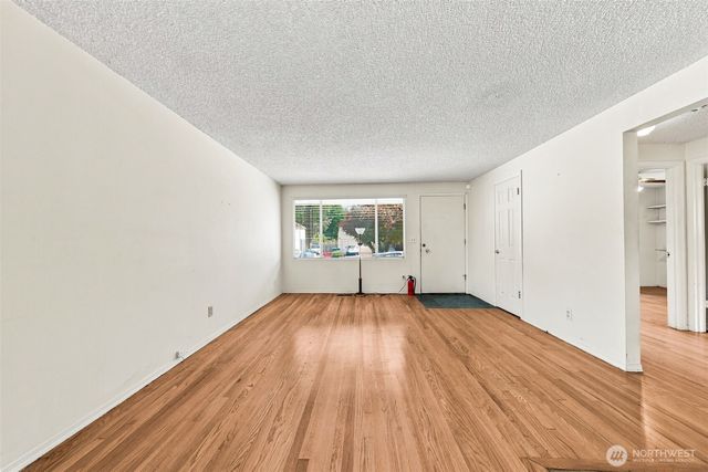 1111 Pierce Avenue NE, Renton, WA 98056