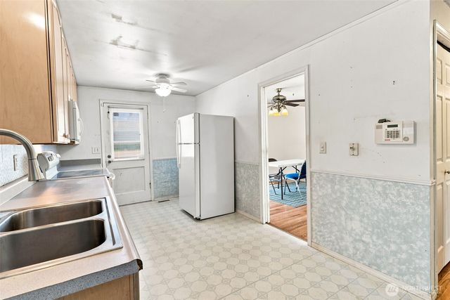 1111 Pierce Avenue NE, Renton, WA 98056