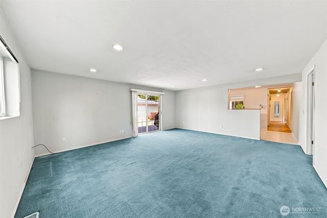 1111 Pierce Avenue NE, Renton, WA 98056