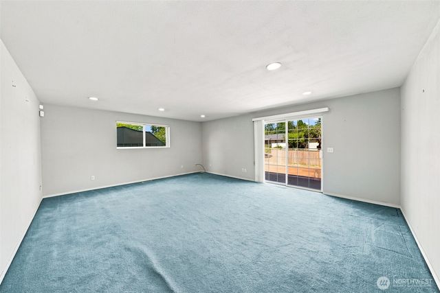 1111 Pierce Avenue NE, Renton, WA 98056