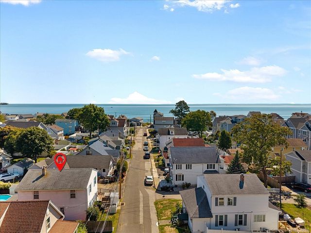 33 Wildwood Avenue, Milford, CT 06460