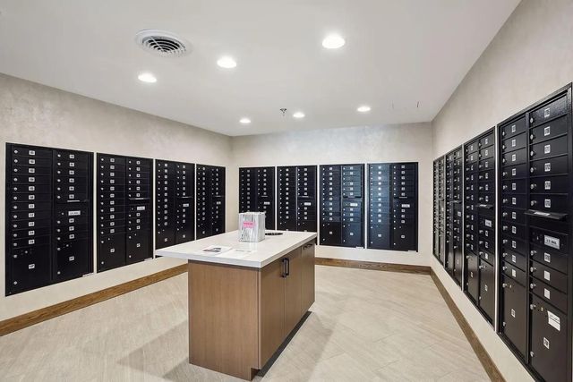 1181 Edgcumbe Road 1607, Saint Paul, MN 55105