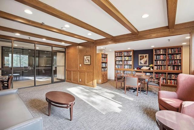 1181 Edgcumbe Road 1607, Saint Paul, MN 55105