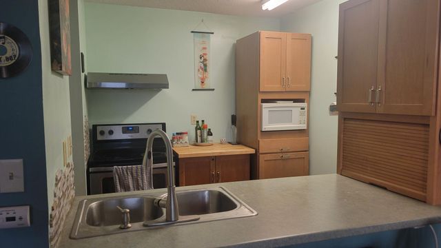 1181 Edgcumbe Road 1607, Saint Paul, MN 55105