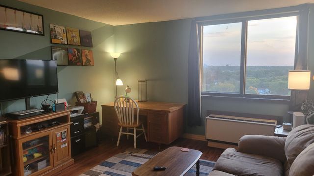 1181 Edgcumbe Road 1607, Saint Paul, MN 55105