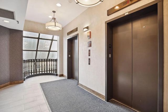 1181 Edgcumbe Road 1607, Saint Paul, MN 55105