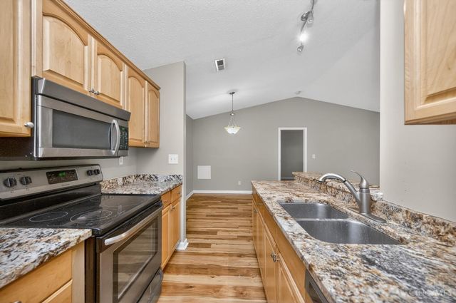 5986 Meadowcreek Drive, Miami Twp, OH 45150