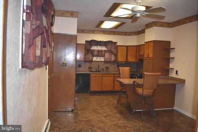 1823 S 17TH ST, Philadelphia, PA 19145