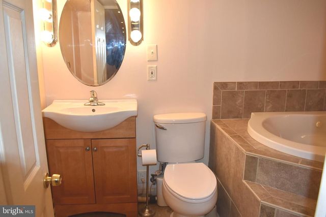 1823 S 17TH ST, Philadelphia, PA 19145