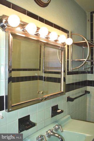 1823 S 17TH ST, Philadelphia, PA 19145