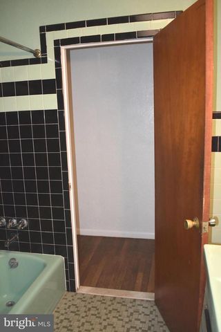 1823 S 17TH ST, Philadelphia, PA 19145