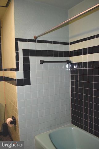 1823 S 17TH ST, Philadelphia, PA 19145