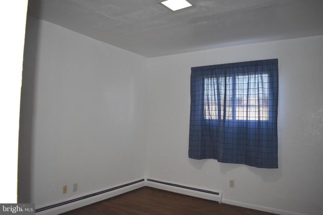 1823 S 17TH ST, Philadelphia, PA 19145