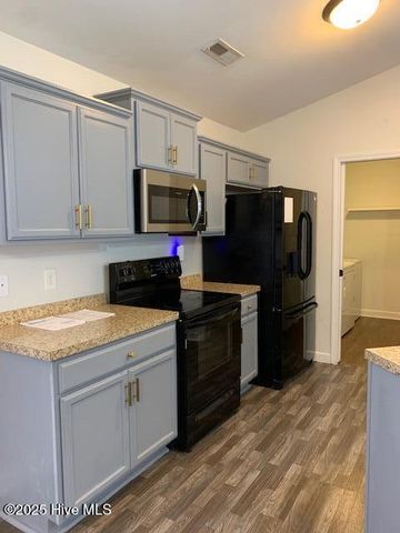 716 Addor Drive, Richlands, NC 28574
