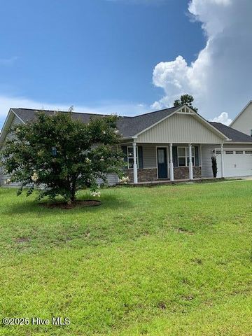 716 Addor Drive, Richlands, NC 28574