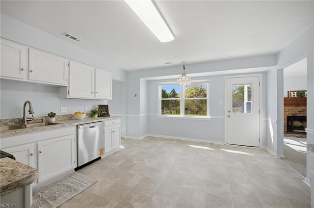 4900 Cliffony DR, Virginia Beach, VA 23464