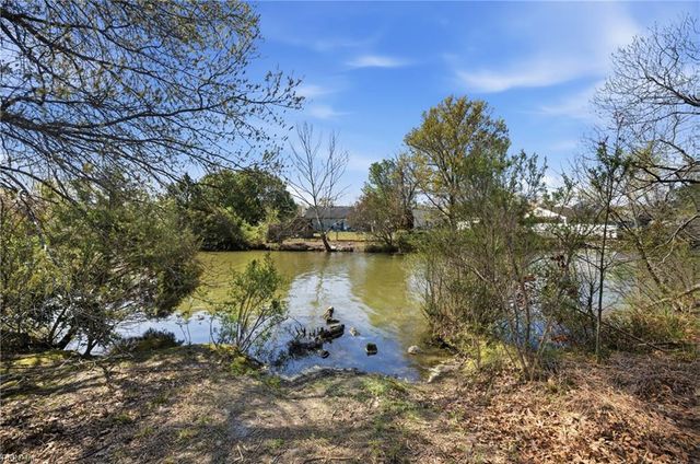 4900 Cliffony DR, Virginia Beach, VA 23464