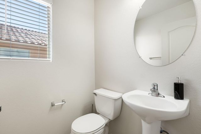 5908 Las Cadenas Road NW, Albuquerque, NM 87120