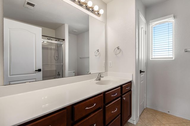 5908 Las Cadenas Road NW, Albuquerque, NM 87120