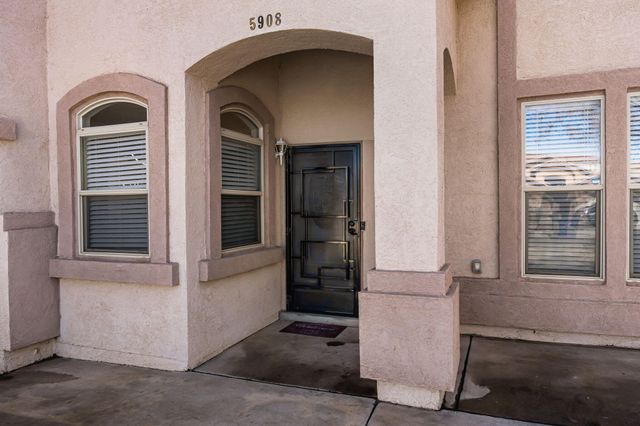 5908 Las Cadenas Road NW, Albuquerque, NM 87120