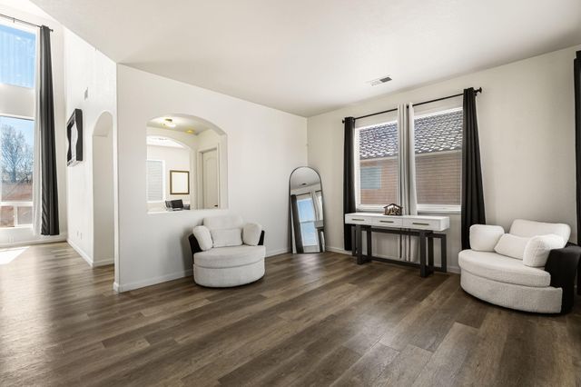 5908 Las Cadenas Road NW, Albuquerque, NM 87120