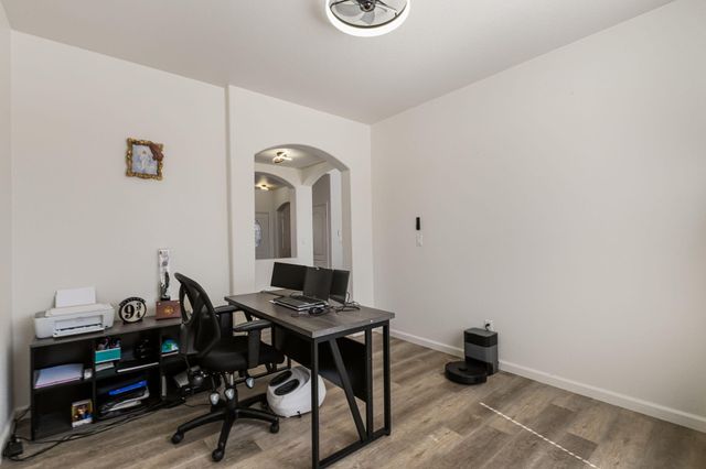 5908 Las Cadenas Road NW, Albuquerque, NM 87120