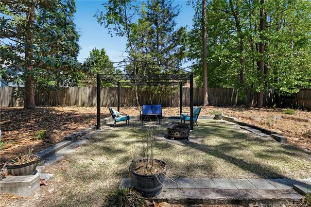 7887 N Ancon Drive, Fayetteville, NC 28304