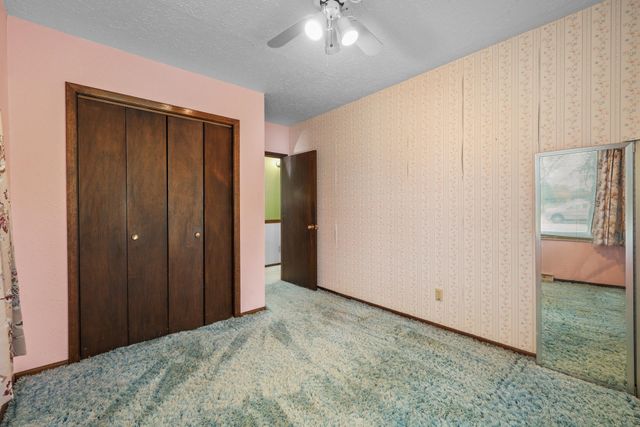 201 3RD ST NE, Mohall, ND 58761