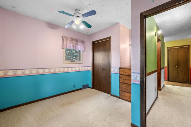 201 3RD ST NE, Mohall, ND 58761