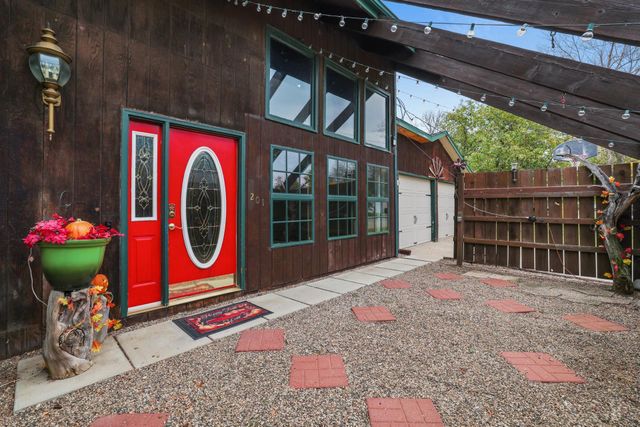 201 3RD ST NE, Mohall, ND 58761